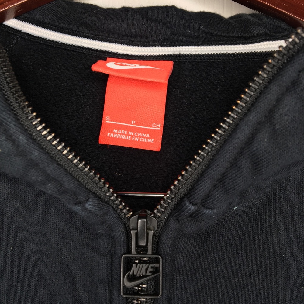 SOLD***NIKE Black Zip Up Sweatshirt Hoodie - Picture 4 of 7